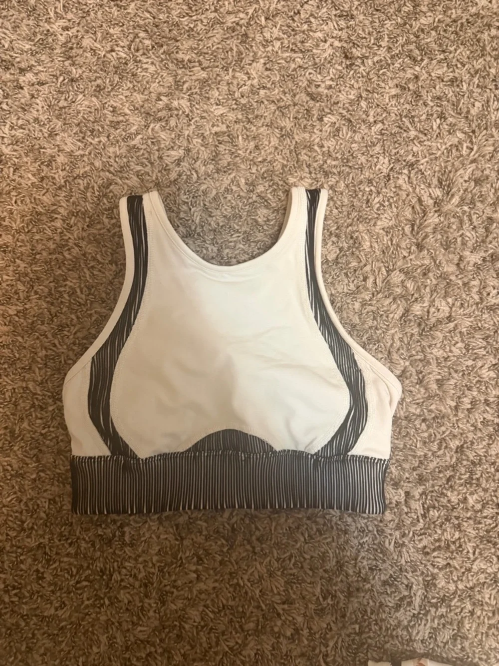 Alo Yoga Electric Sports Bra in bone - Picture 2 of 5
